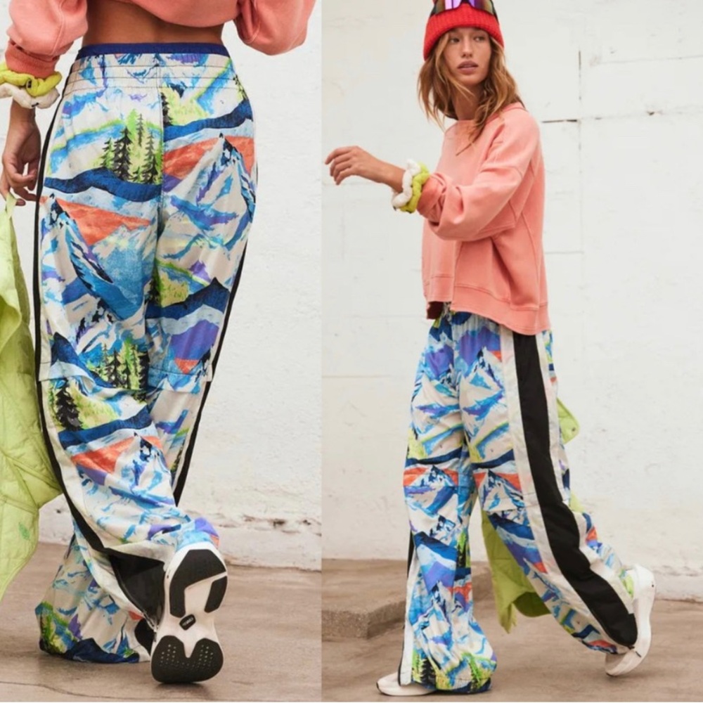 17.Free people movement Printed End Zone Pants Size Large